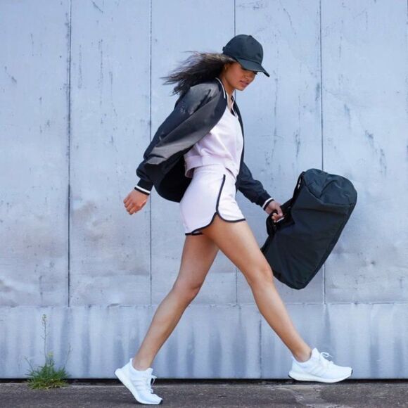 ADIDAS CROPPED V-NECK SWEATSHIRT IN ALMOST PINK - SIZE XS - Picture 9 of 10